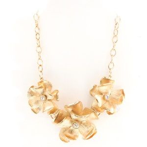 Chunky Gold Tone Trendy Floral Statement Necklace